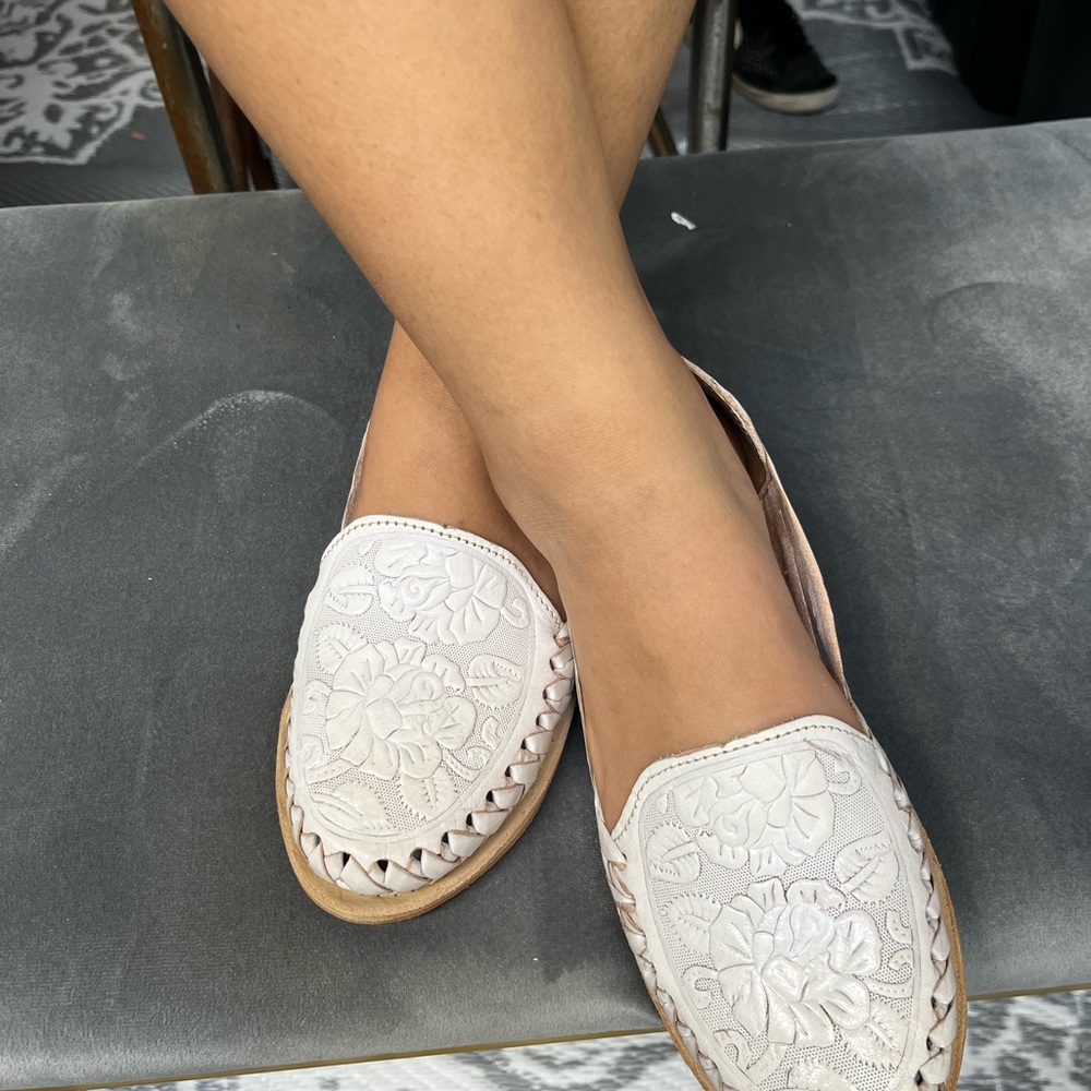 Mexico walking in huaraches around the world 100% handmade culture y tradition…